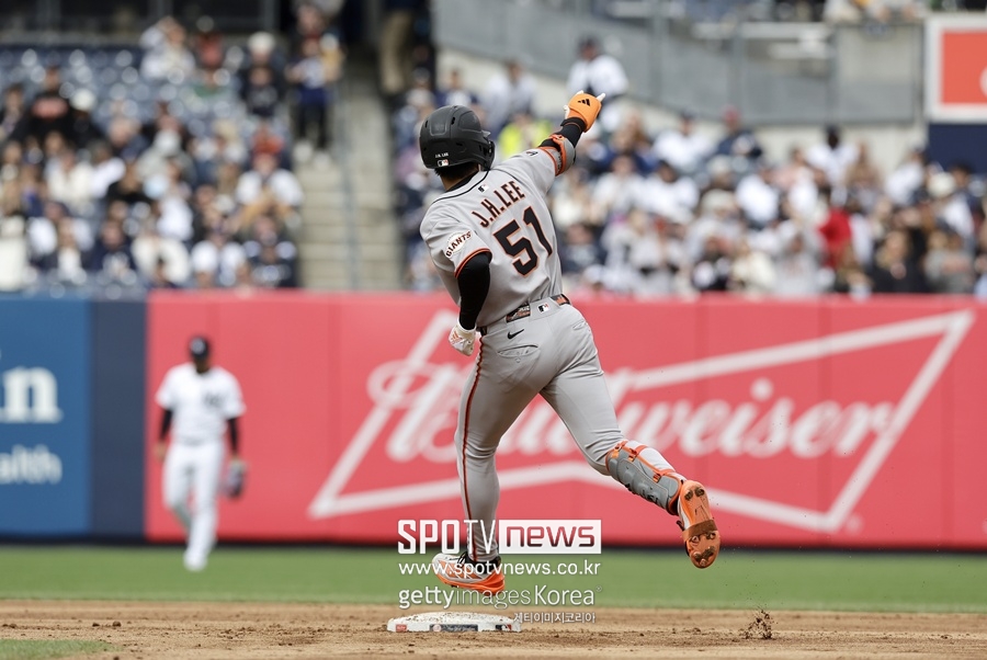 ▲ 이정후의 홈런포가 본격적으로 가동되기 시작했다.