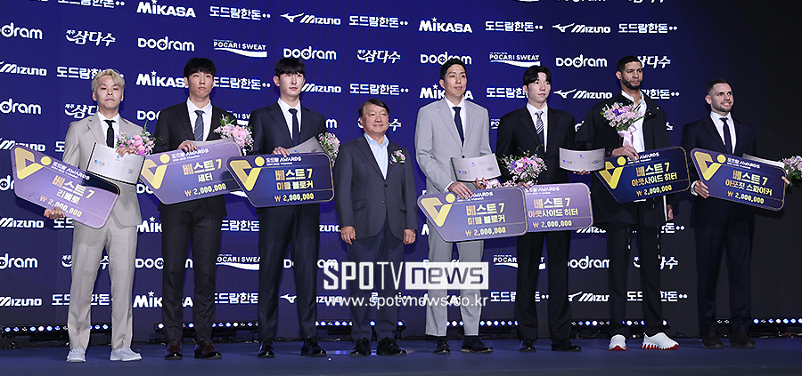 ▲ 정민수 황택의 김준우 최민호 허수봉 레오 비예나 ⓒ곽혜미 기자