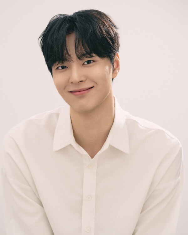 ▲ 미스틱스토리와 전속계약을 맺은 신인 배우 최예성. 제공|미스틱스토리