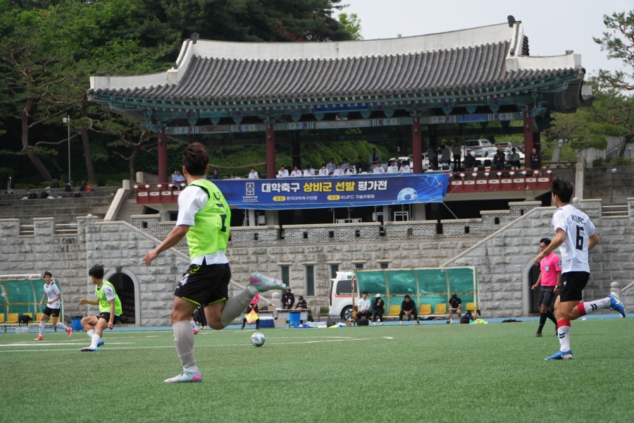 한국대학축구연맹은  18일 U-21 예비 상비군 선발경기를 개최했다.