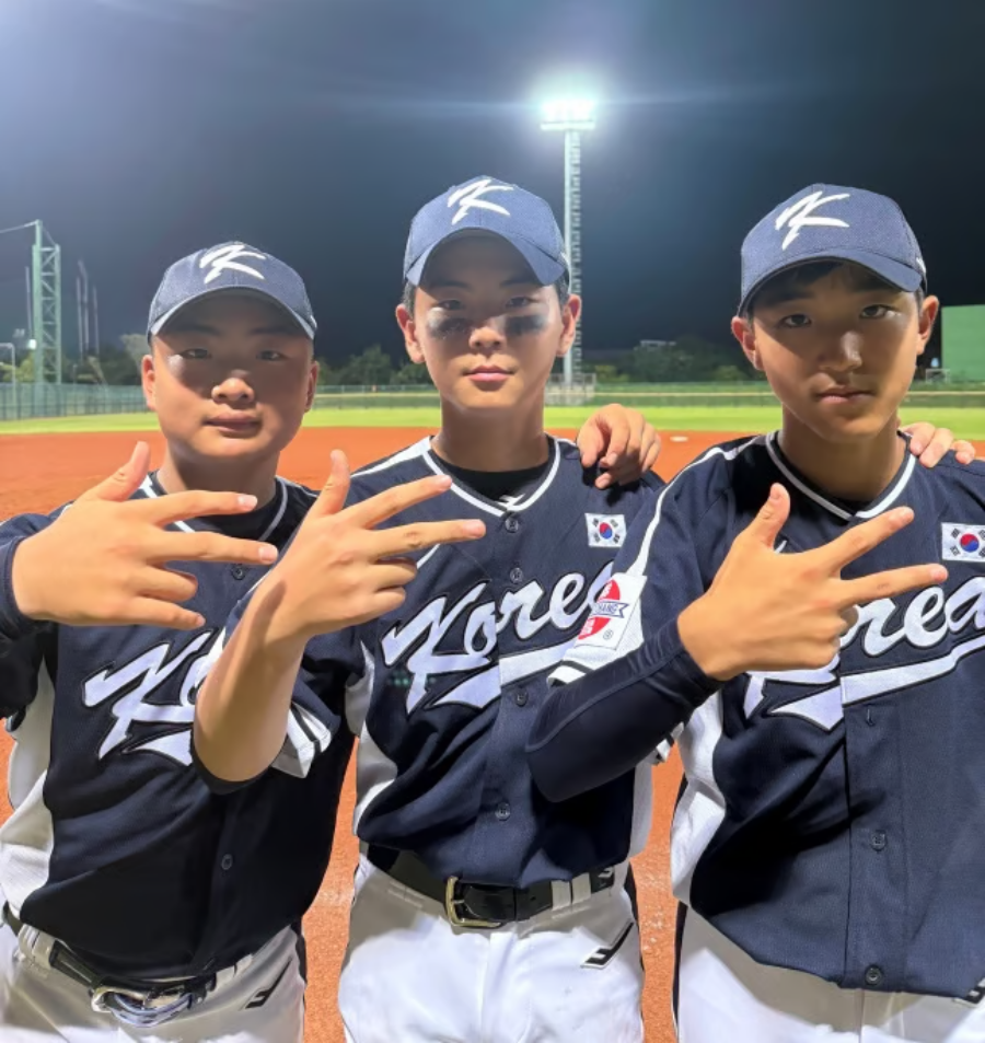 왼쪽부터 이재승, 서정안, 권윤서. ⓒ대한야구소프트볼협회 제공