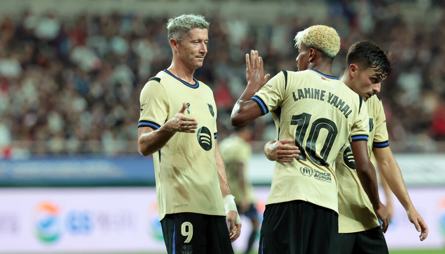 ▲ 31일 오후 서울월드컵경기장에서 FC서울과 FC바르셀로나의 친선경기가 열렸다. 라민 야말이 2골을 터뜨리며 이름값을 톡톡히 한 바르셀로나가 조영욱과 야잔의 골로 반격한 서울에 7-3으로 이겼다. ⓒ 연합뉴스