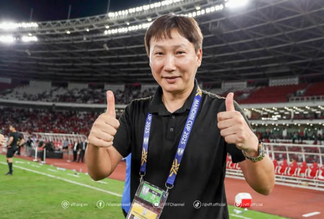 ▲ 김상식 감독은 지난해 5월, 베트남 대표팀 지휘봉을 잡았다. 전임 필립 트루시에 감독이 부진한 성적을 보이며 경질되자, 베트남 축구협회는 다시 한 번 한국인 지도자 카드를 꺼내들었고 대성공을 이루고 있다. ⓒ 베트남축구협회