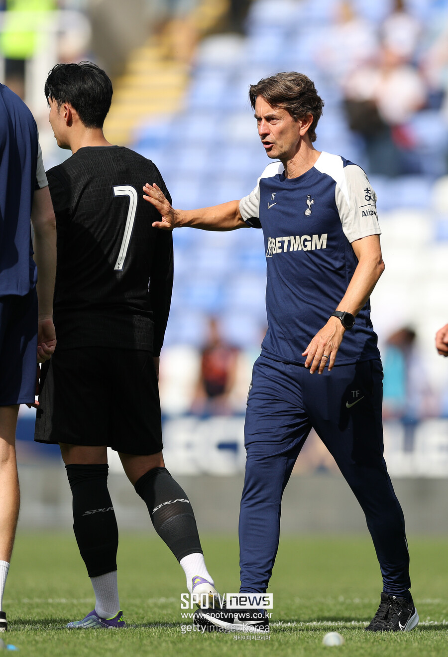 ▲ 토트넘이 손흥민의 포지션은 물론 등번호 7번까지 이어받을 카드로 사비뉴를 낙점한 모양새다. 사비뉴를 위해 토트넘 역대 최고 이적료 지출인 6500만 파운드 이상의 투자까지 거론되고 있다.