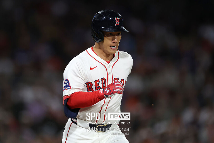 ▲ 어깨 부상과 타격 부진이 겹치며 시련의 2025년을 보내고 있는 요시다 마사타카