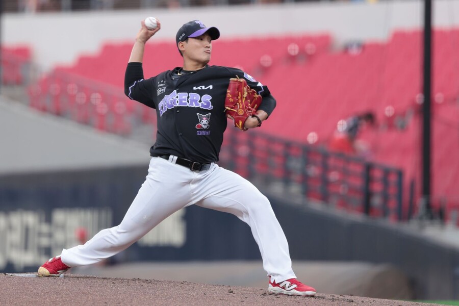 ▲ 선발로 나섰으나 부진한 김도현 ⓒKIA타이거즈