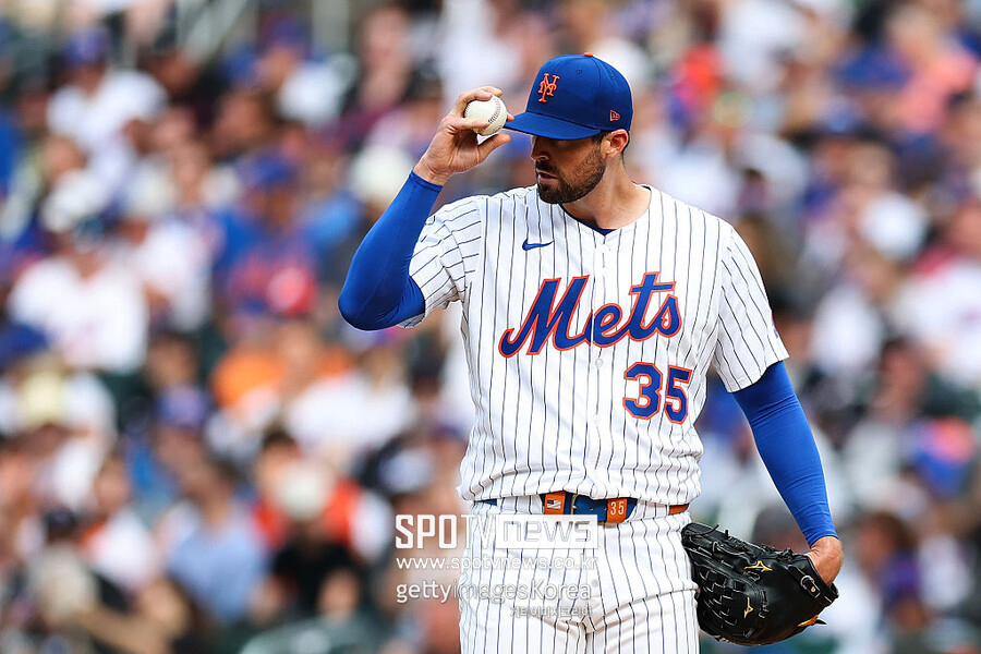 ▲ 오프시즌 네일과 스위퍼와 체인지업을 연구한 홈즈는 두 구종을 바탕으로 완전히 다른 투수로 변신했다