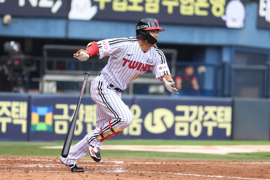 ▲ 염경엽 감독은 천성호가 내외야 유틸리티 플레이어가 될 수 있다고 확신한다 ⓒ LG 트윈스