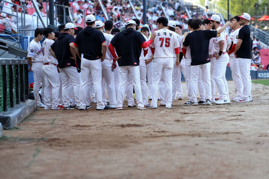 ▲ KIA는 최근 투타는 물론 수비와 주루까지 흔들리며 경기력이 급격하게 처지고 있다 ⓒKIA타이거즈