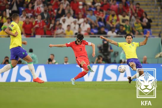 ▲ 손흥민은 자신의 마지막 무대가 될 내년 월드컵을 위해 10년간 몸담았던 토트넘 홋스퍼를 떠나는 결단까지 내렸다. LAFC를 결정한 이유로 "내겐 월드컵이 가장 중요하다. 월드컵을 위해 모든 것을 쏟아부을 수 잇는 환경을 선택했다"라고 했다.  ⓒ대한축구협회