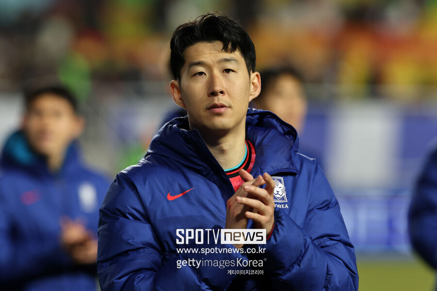 ▲ 홍명보 한국 축구대표팀 감독이 주장직 교체 가능성을 시사한 가운데 2018년부터 한국 축구 최장수 주장 역할을 수행해온 '캡틴 손흥민의 시대'가 막을 내릴지 관심이 집중되고 있다.