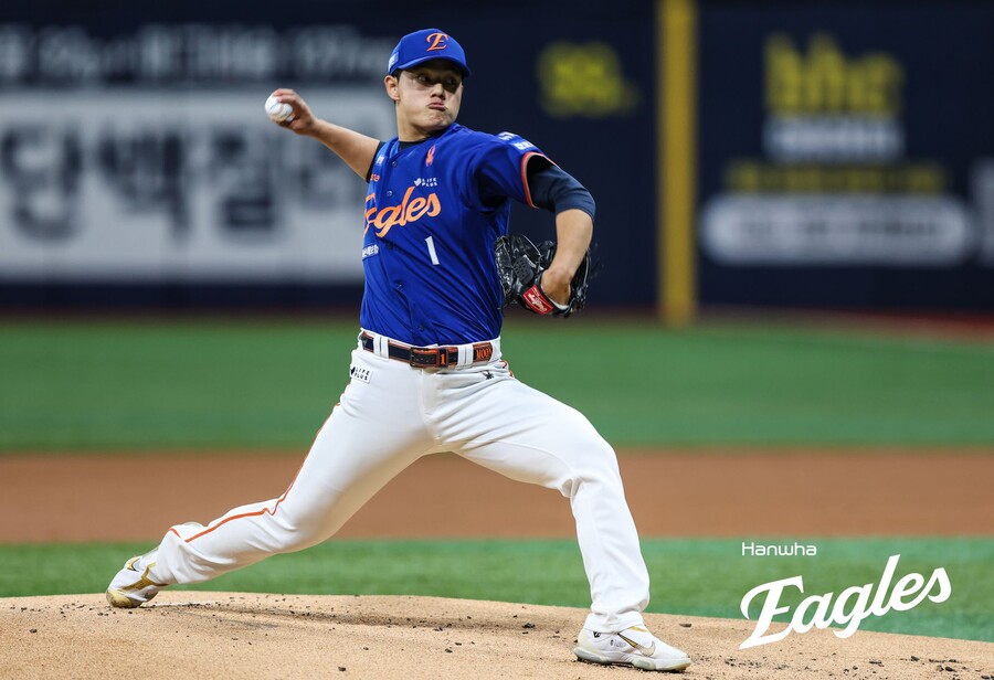 ▲ 한화 이글스 문동주가 전완부 타박상 이후 첫 등판에서 6이닝 비자책 1실점 호투를 펼쳤다.  ⓒ 한화 이글스