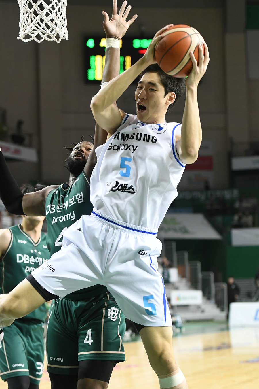 ▲ 이원석을 도와줄 조력자들은 많아졌다 ⓒ KBL