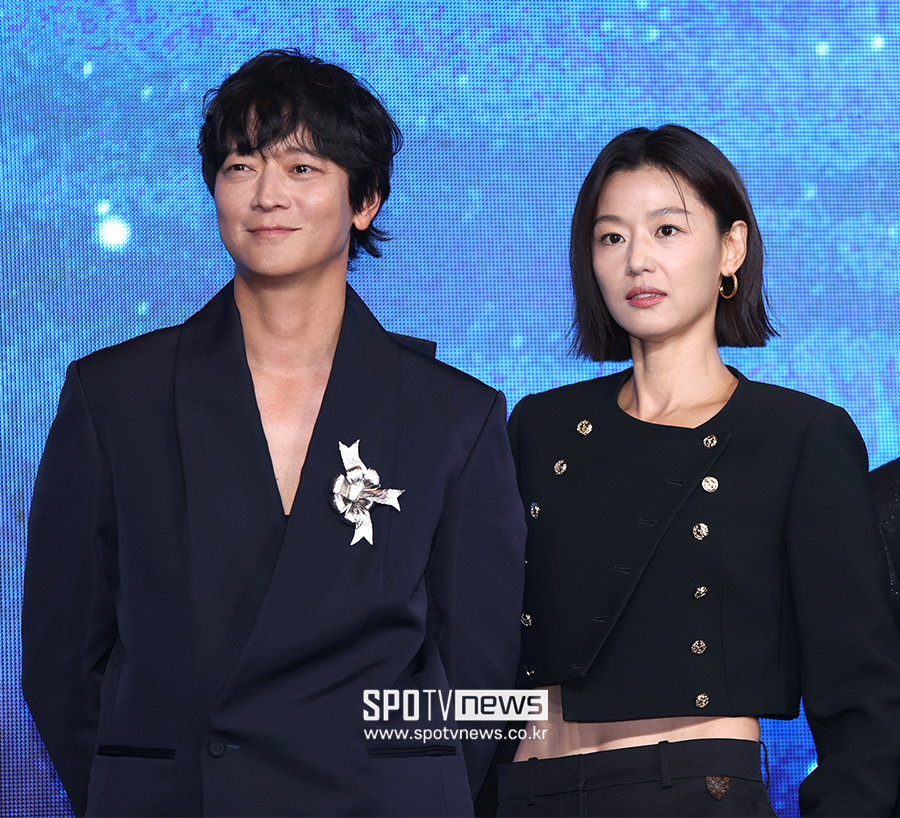 ▲ 강동원 전지현 ⓒ곽혜미 기자