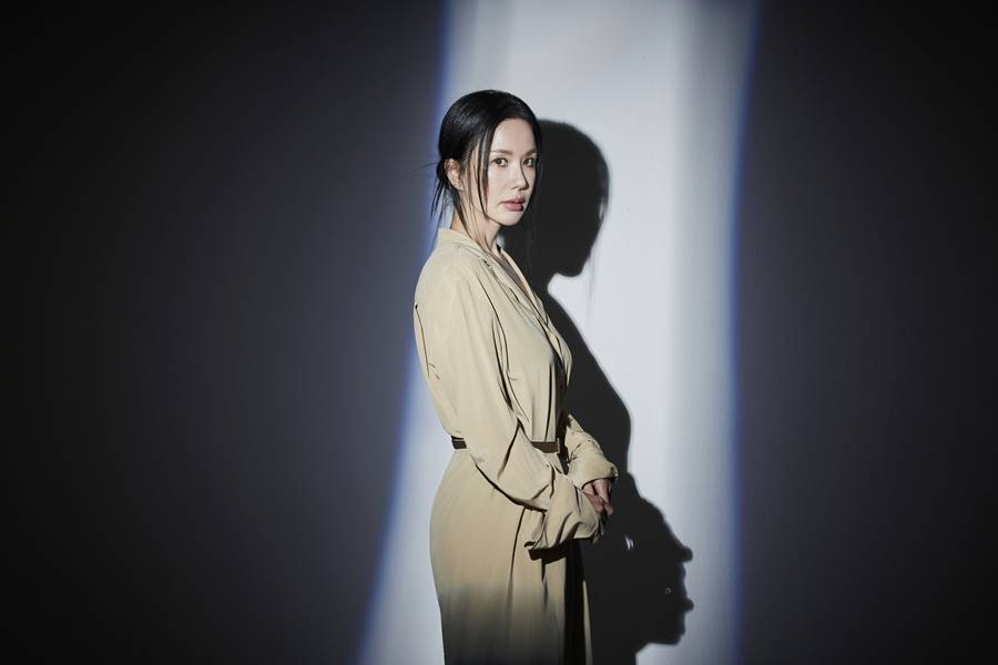 ▲ 엄정화. 제공| 에일리언컴퍼니