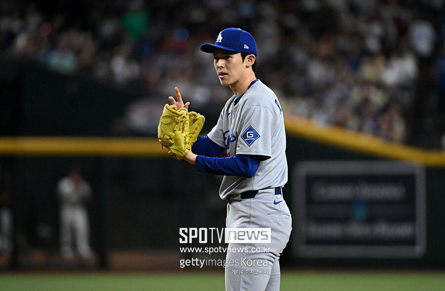 ▲ 25일(한국시간) 애리조나와 경기에서 불펜 투수로 복귀전을 치른 사사키 로키.