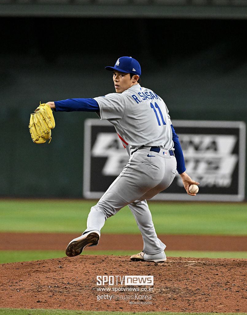 ▲ 25일(한국시간) 애리조나와 경기에서 불펜 투수로 복귀전을 치른 사사키 로키.