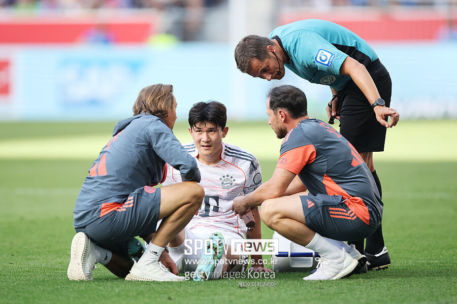 ▲ 이제 브레멘전은 단순한 복귀 무대 이상의 의미를 가진다. 김민재에게는 주전 경쟁에 다시 불을 지필 기회이고, 바이에른에는 리그 초반 독주 체제를 굳힐 시험대다. 모든 조건은 준비됐다. 남은 것은 그라운드 위에서 김민재가 또다시 ‘괴물’이라는 이름값을 증명하는 일뿐이다