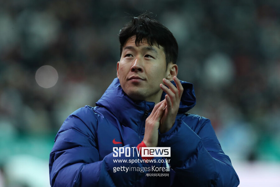 ▲ 이강인 후보 등록보다 더 놀라운 점은 지난해까지 붙박이 후보이자 단골 수상자였던 손흥민(사진) 이름이 명단에서 빠졌다는 사실이다. 후보 선정 근거를 놓고 논란이 일지만 그와 별개로 이번 AFC 발표가 한국 축구의 뼈아픈 민낯을 드러낸 결과가 아니냐는 지적이 힘을 얻고 있다. 