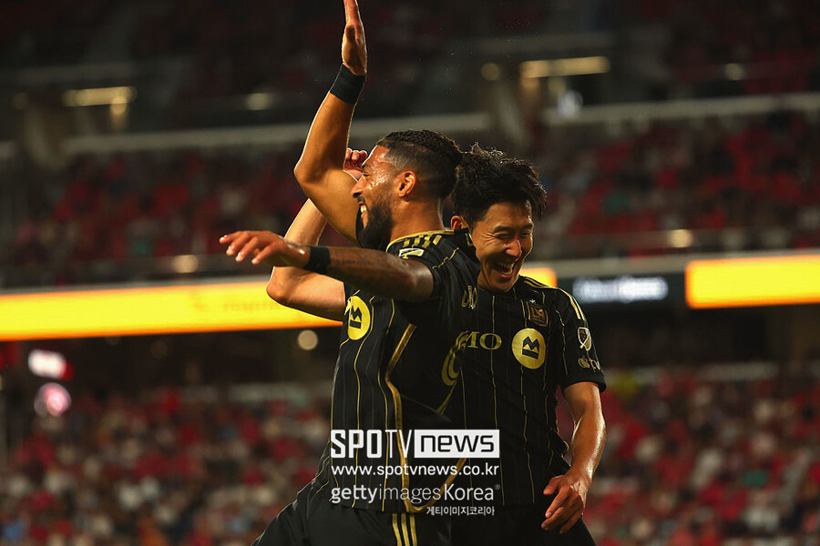 ▲ 손흥민의 개인 기록은 더욱 눈부시다. MLS 입성 이후 단 8경기 만에 8골 3도움을 기록했다. 특히 최근 4경기에선 7골 1도움을 몰아치며 월드클래스 본능을 미국 무대에서도 유감없이 발휘하고 있다. 이미 리그 수비수들 사이에서 손흥민은 가장 경계해야 할 공격수로 떠올랐고, 부앙가와 함께한 호흡은 그 위력을 배가시키고 있다