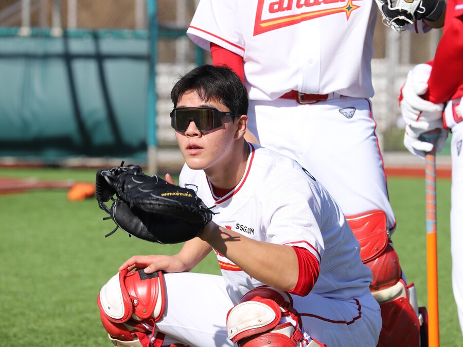 ▲ 대성할 재목으로 손꼽히는 포수 이율예는 올해 2군에서 보낸 1년의 시간을 허투루 보내지 않았다 ⓒSSG랜더스