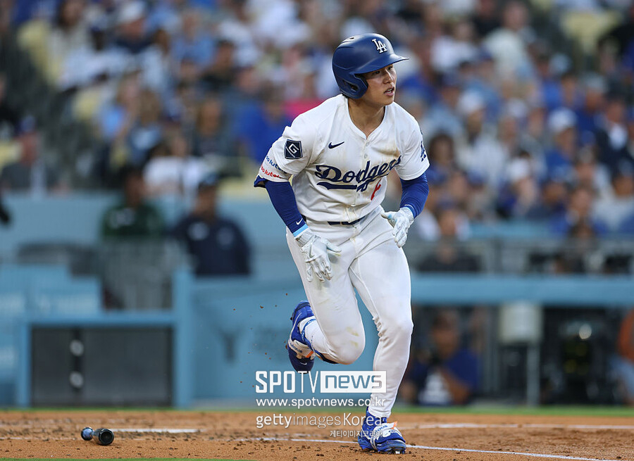 ▲ 마땅한 출전 타이밍이 없어 5경기 연속 벤치행이라는 침울한 결과를 맞이했던 김혜성은 첫 포스트시즌 출전에서 짜릿한 장면을 만들어냈다