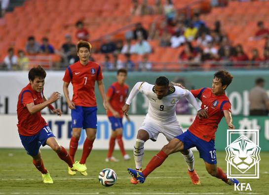▲ 한국과 가나는 지금까지 A매치에서 총 7차례 맞대결을 벌였고 가나가 4승 3패로 근소하게 앞서 있다. 홍명보 감독은 10년 전 브라질 월드컵을 준비하면서도 가나를 상대했었다. 그때 0-4로 크게 진 기억이 있어 이번에는 월드컵 준비 과정에서 반드시 설욕해야 하는 상대다. ⓒ 대한축구협회
