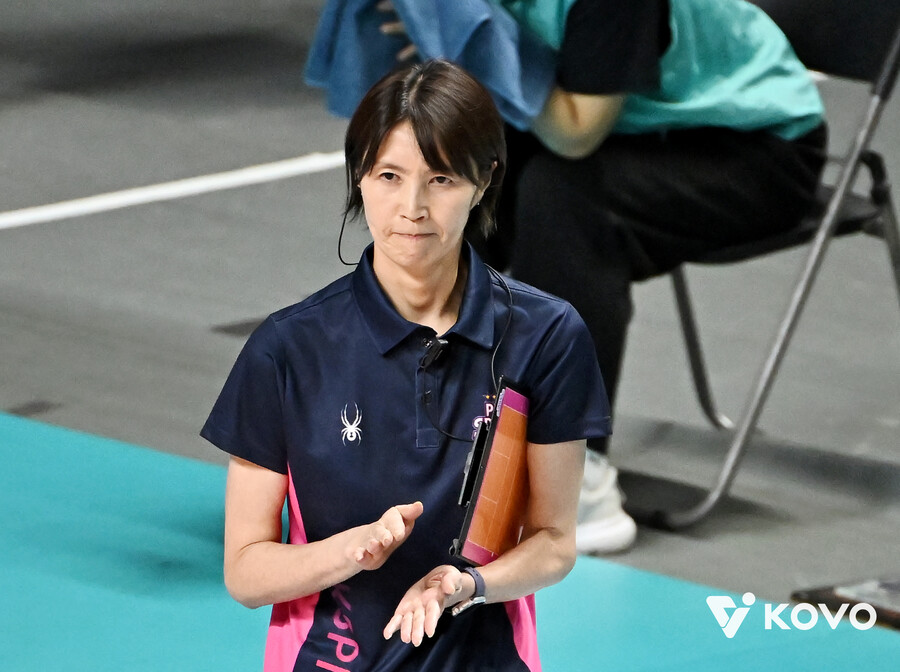 ▲ 요시하라 도모코 감독 ⓒKOVO