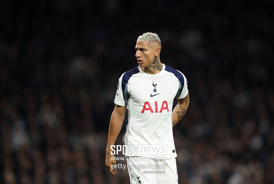 ▲ 재정적으로 보면 에버턴이 히샬리송을 완전 이적이 아닌 임대 후 완전 영입 옵션 형태로 데려오는 것이 가장 현실적인 시나리오다. 다만 토트넘이 이를 받아들일지, 아니면 완전 이적만을 원할지는 아직 불투명하다.