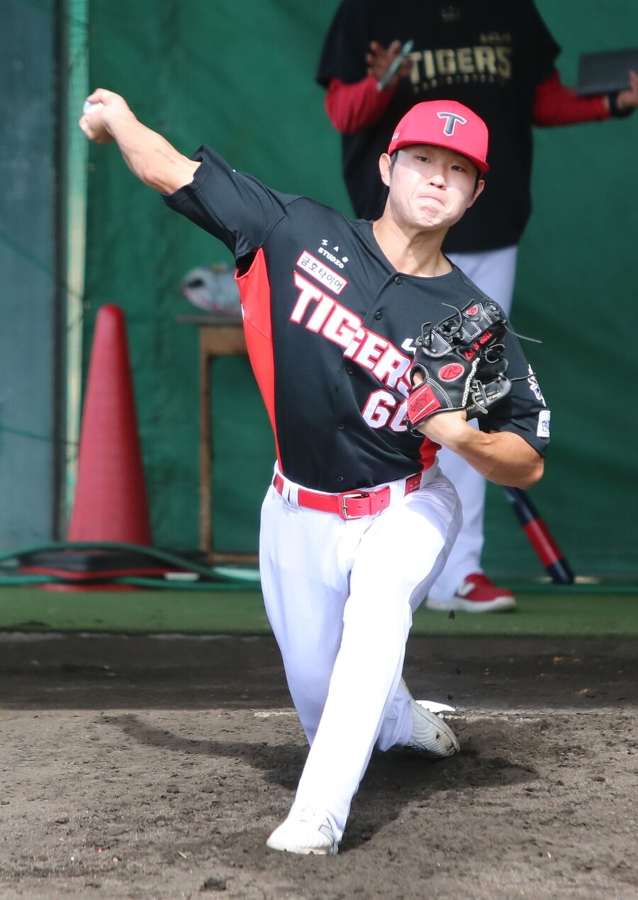 ▲ 마무리캠프에서 슬라이더와 투심을 가다듬겠다는 목표를 세운 이도현 ⓒKIA타이거즈