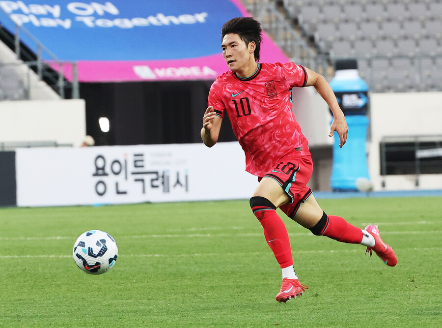 ▲ 대한축구협회(KFA)는 "이동경과 백승호가 각각 우측 10번 갈비뼈, 좌측 어깨 부상으로 금번 소집에서 제외됐다. 대체 발탁은 배준호(사진)와 서민우"라고 10일 알렸다. ⓒ 연합뉴스