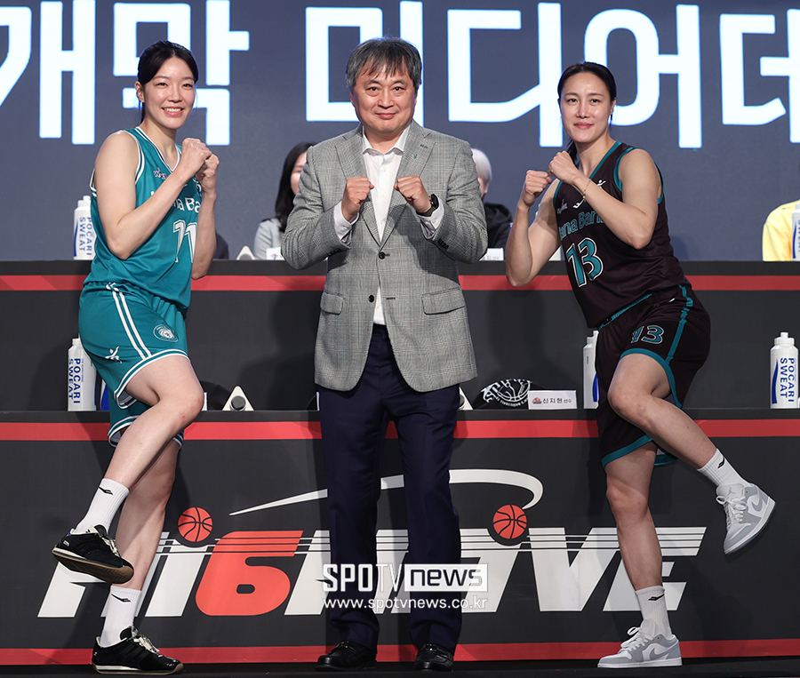 ▲ 하나은행 양인영 이상범 감독 김정은 ⓒ곽혜미 기자