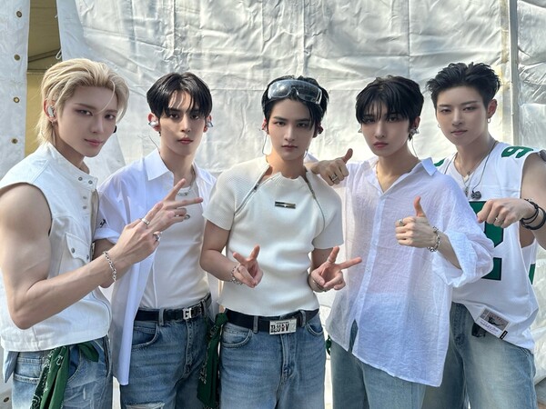 ▲ 지난 8일 마카오 공연에서 신곡 일부를 공개한 나우즈. 제공|큐브엔터테인먼트