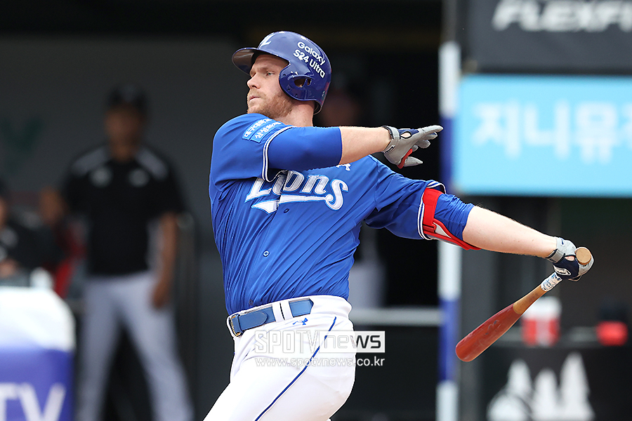 ▲ 이마이의 구위에 극찬을 아끼지 않은 전 삼성 타자 데이비드 맥키넌 ⓒ곽혜미 기자