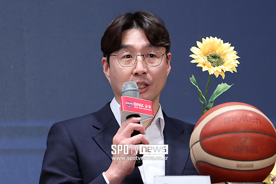 ▲ KB스타즈 김완수 감독 ⓒ곽혜미 기자