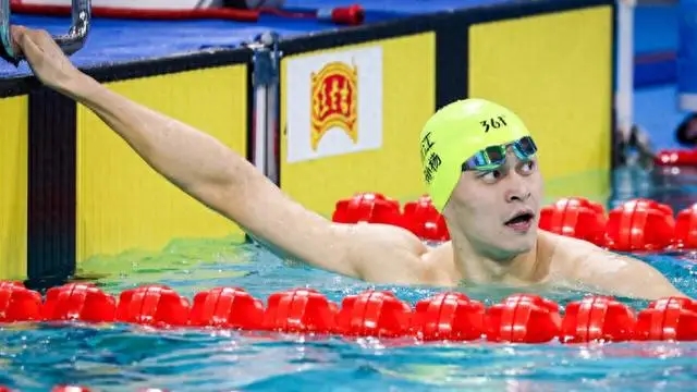 ▲ 중국 전국체전이 열리기 전만 해도 웨이보에는 '쑨양이 2025년 중국 전국체전을 준비한다'는 내용의 해시태그가 천만 뷰를 돌파했다. 도핑 문제에 자유롭지 않은 데도 중국인들은 '영원한 우리의 챔피언' '대회에서 만나요'와 같은 응원 메시지를 보냈었다. ⓒ 소후