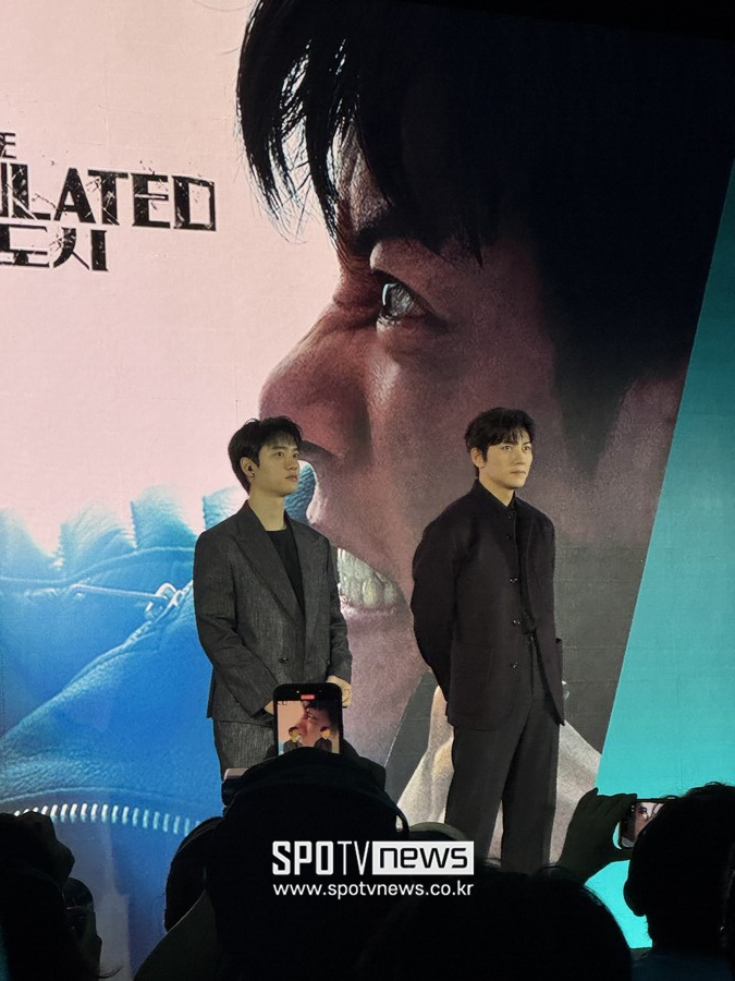 ▲ 도경수(왼쪽), 지창욱, ⓒ스포티비뉴스DB