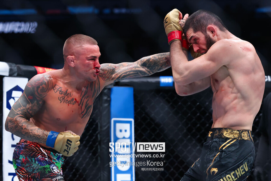 ▲ 더스틴 포이리에는 지난해 이슬람 마카체프와 경기를 벌였다.