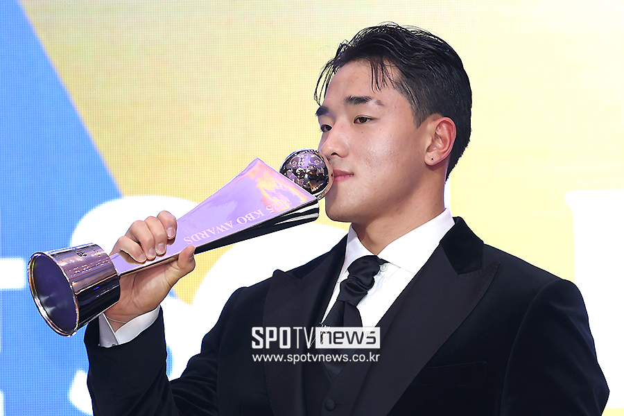 ▲ 2025 KBO 신인왕 kt 안현민 ⓒ곽혜미 기자