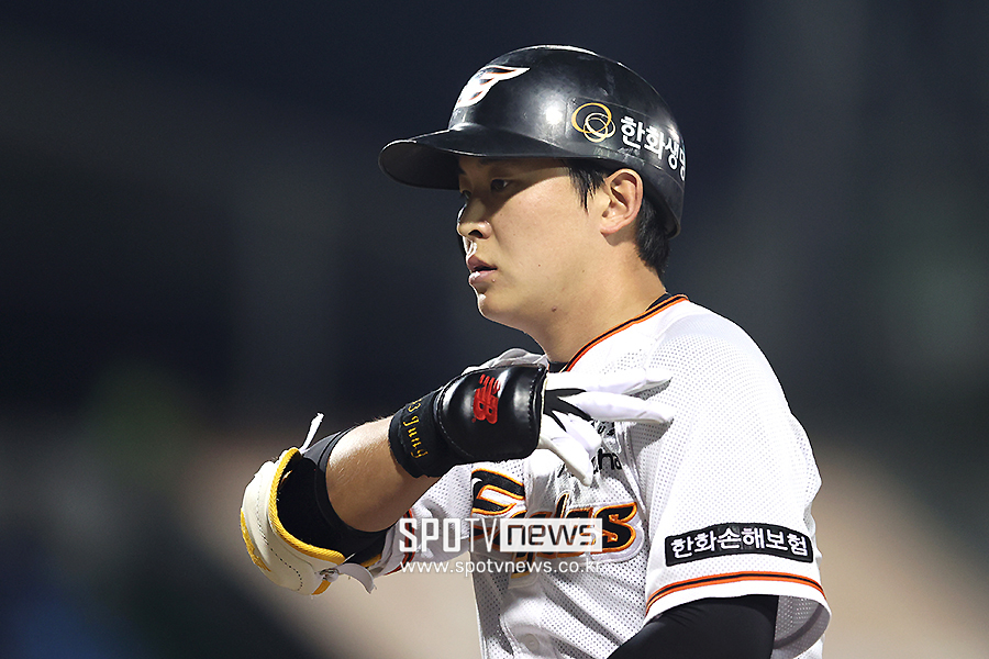 정은원 타격 장면