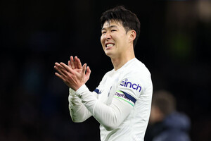 '메리 크리스마스!' 손흥민, PL 11호 골 폭발!! → 경기 MOM 등극! 토트넘...