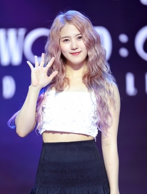 네이처 하루, 日 유흥업소 근무 인정+사과 "실망시켰다, 죄송"[전문] - 뉴스 썸네일 이미지