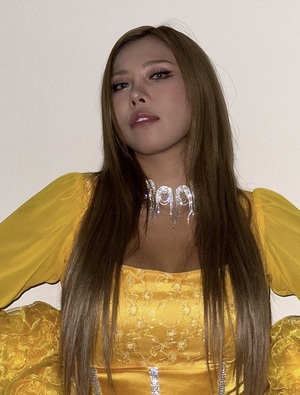 [단독]'퀸'가비, 소속사 전속계약 만료 앞뒀다...'FA 대어' 되나 - 뉴스 썸네일 이미지