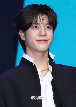 정동원, 고향 하동 산불 피해에 1억 3천만원 기부 릴레이! 팬클럽 '우주총동원'과 따뜻한 나눔