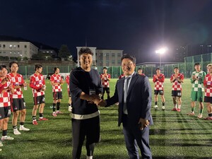 [전국체전] 박한동 회장 전국체전방문, 대학축구 발전위한 현장행보 가... - 뉴스 썸네일 이미지