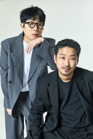 정찬민·최지용, 코미디 콤비 '카우클럽' 결성...메타코미디와 전속계약 - 뉴스 썸네일 이미지