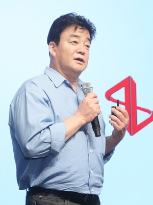 '흑백요리사' PD, 시즌3 백종원 출연 여부에 언급無 "말씀드리기 어려운... - 뉴스 썸네일 이미지