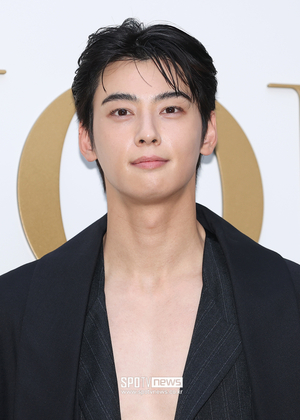 차은우 소속사, '200억 탈세 의혹' 장어집 왜 물려받았나..."부모님이 폐... - 뉴스 썸네일 이미지