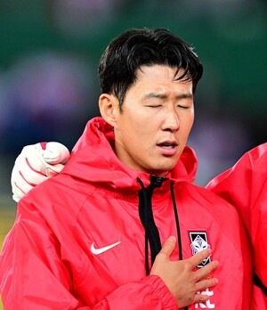 손흥민 의존도 지적 관련 기사 썸네일