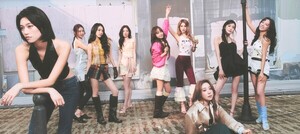 컴백 아이오아이, 한층 단단해진 결속력 증명…첫 단체 콘셉트 사진 공개